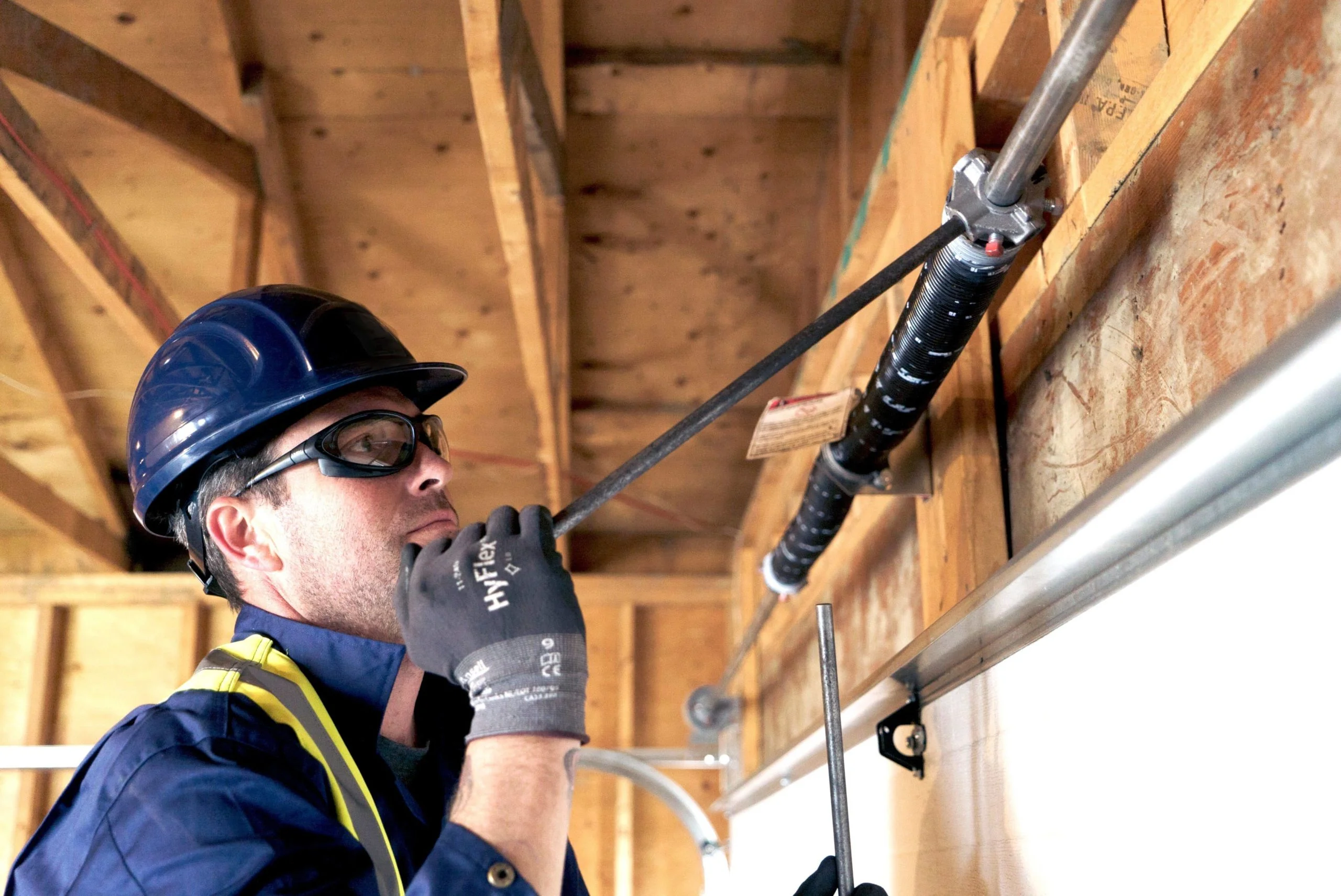 24-7-emergency-garage-door-service-i